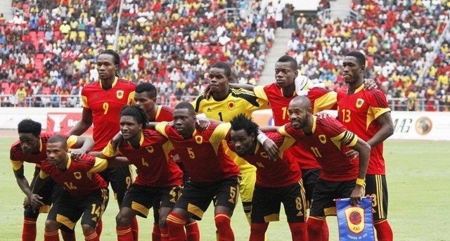 Equipa de Angola.jpg - 115.34 KB